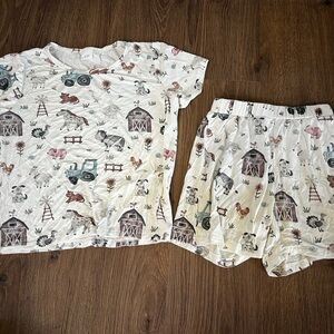 Bamboo farm pjs size 4-5